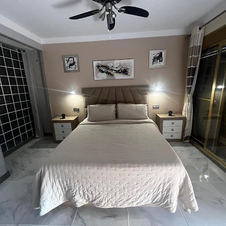 Beachfront Apartment - Sea Views - מארבלה מראה חיצוני תמונה