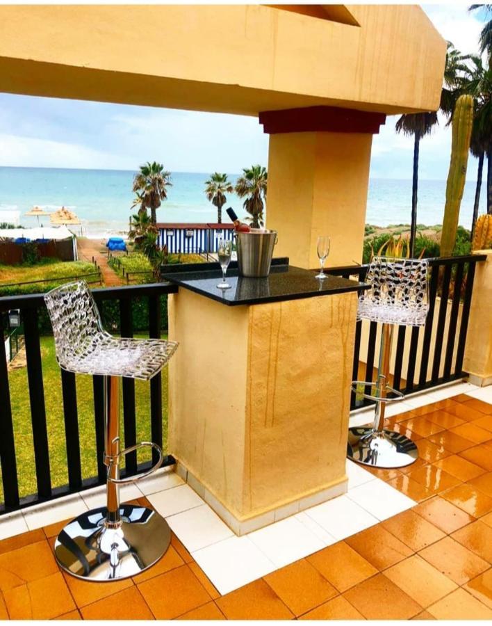 Beachfront Apartment - Sea Views - מארבלה מראה חיצוני תמונה