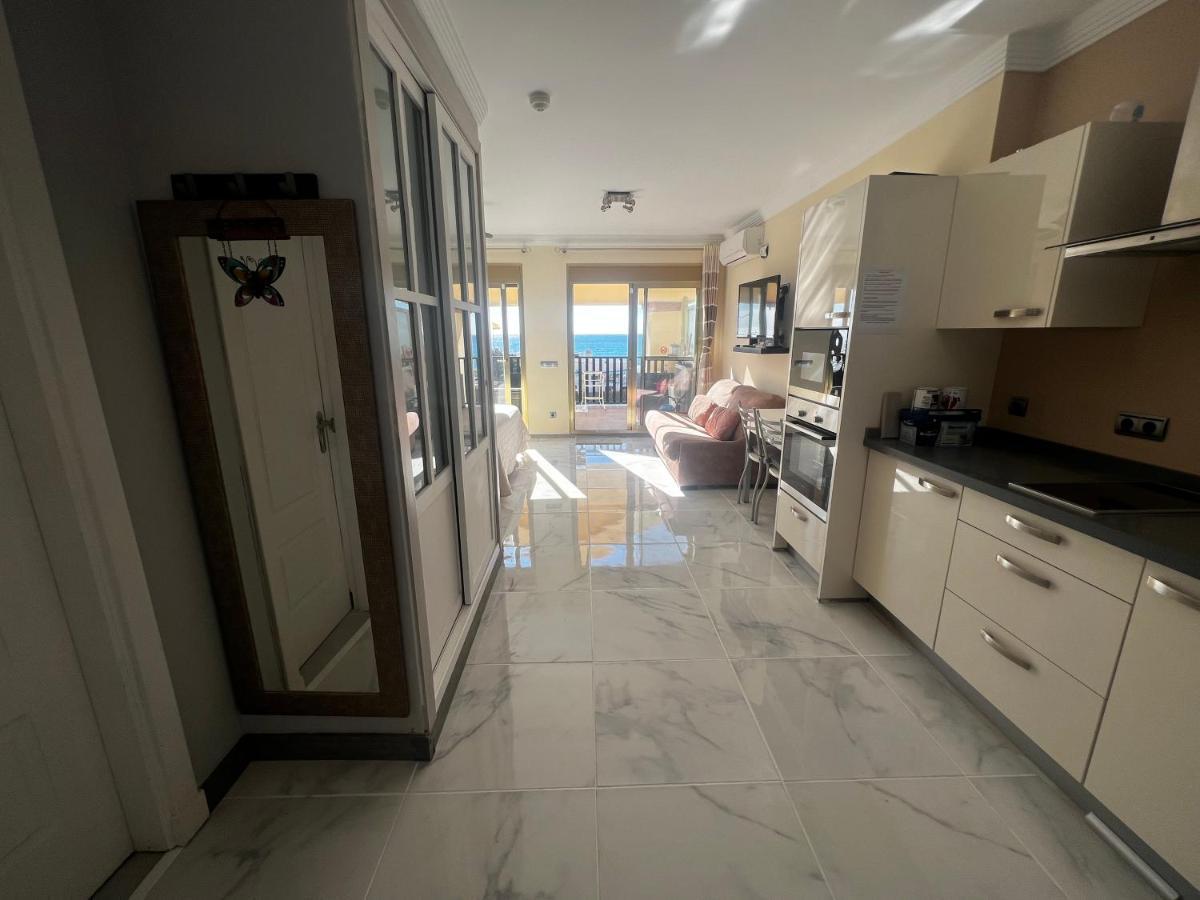 Beachfront Apartment - Sea Views - מארבלה מראה חיצוני תמונה